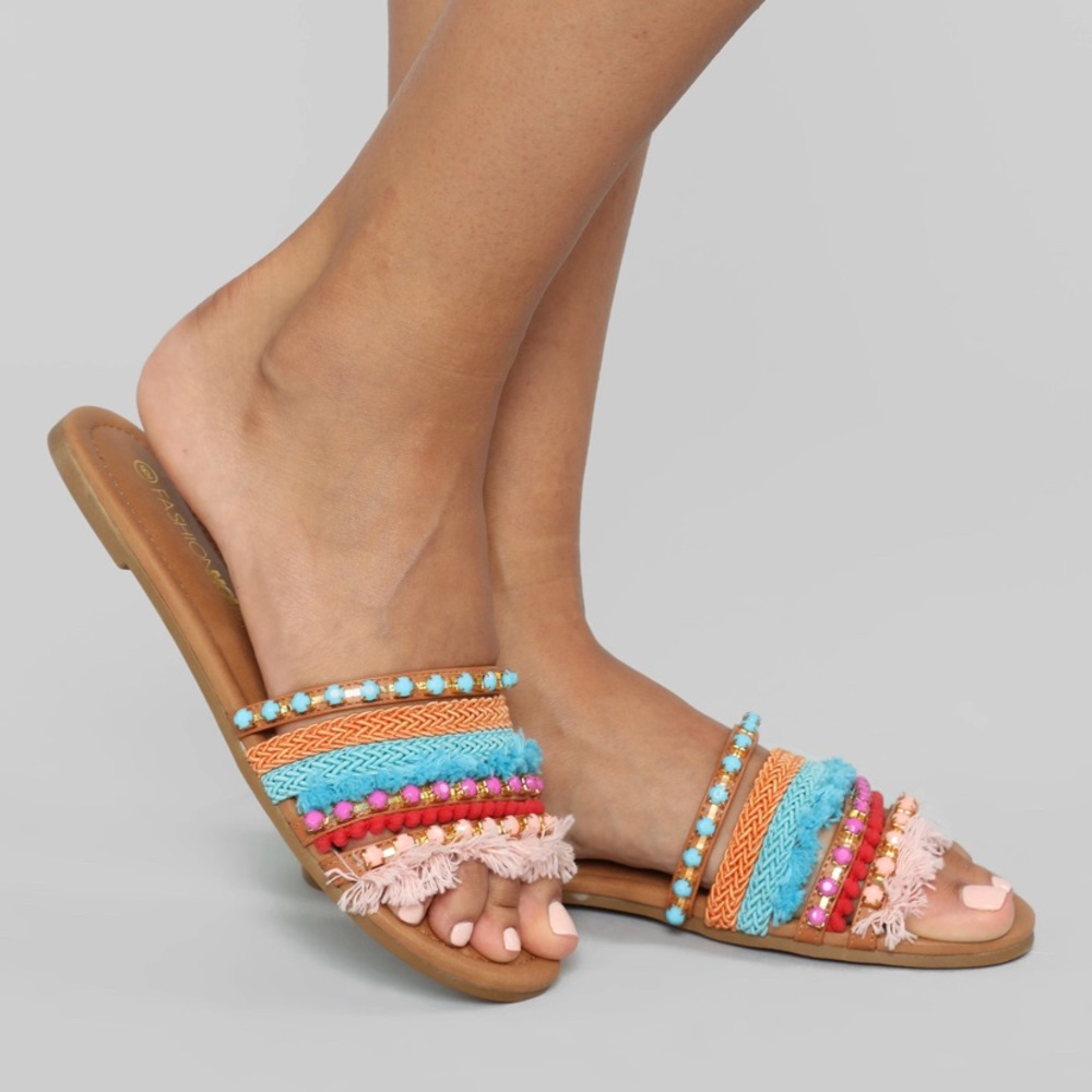 COLORFUL BOHEMIAN SANDAL